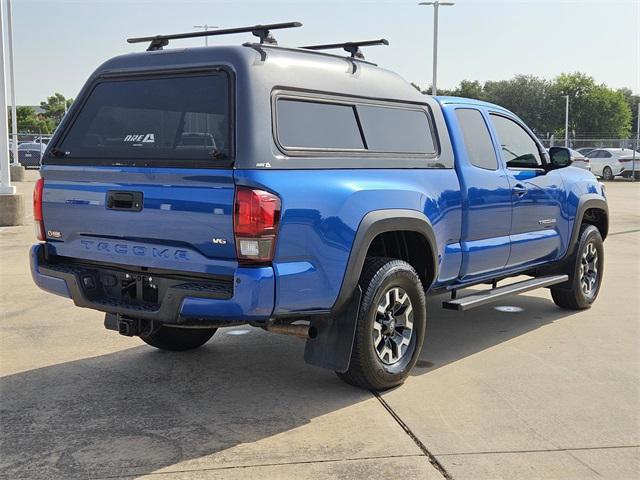 Photo of 2018 Blazing Blue Pearl Toyota Tacoma