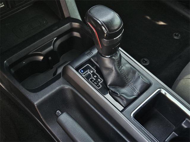 Photo of 2018 Blazing Blue Pearl Toyota Tacoma