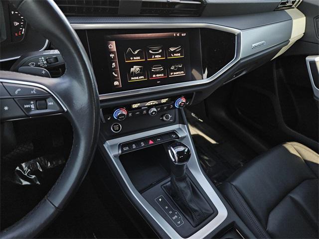 Photo of 2021 Chronos Gray Metallic Audi Q3