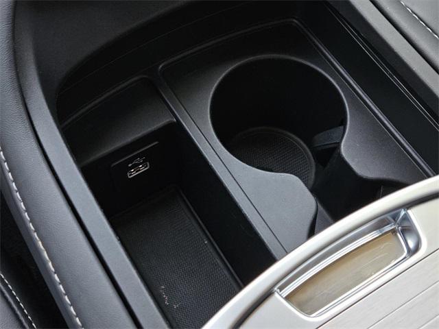 Photo of 2022 Black Acura RDX