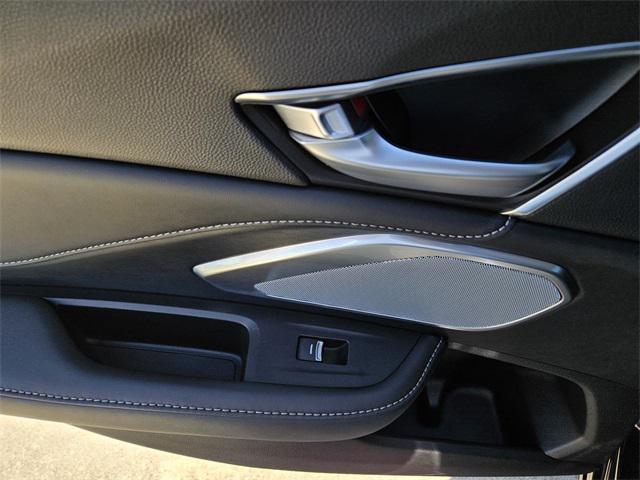 Photo of 2022 Black Acura RDX