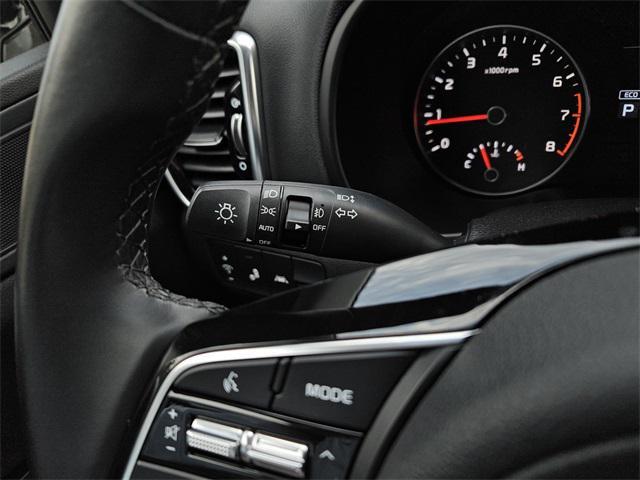 Photo of 2021 Snow White Pearl Kia Sportage