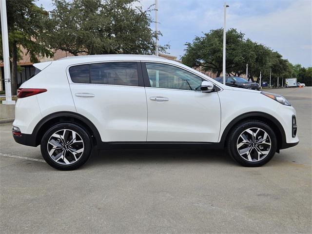 Photo of 2021 Snow White Pearl Kia Sportage