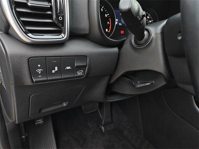 Photo of 2021 Snow White Pearl Kia Sportage