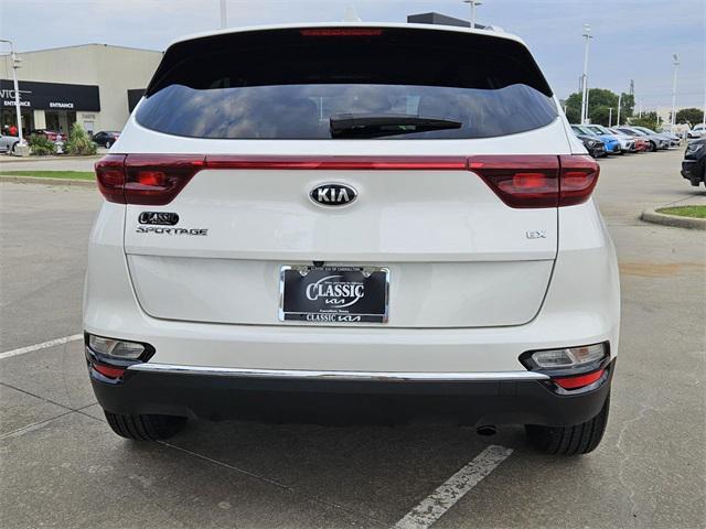 Photo of 2021 Snow White Pearl Kia Sportage