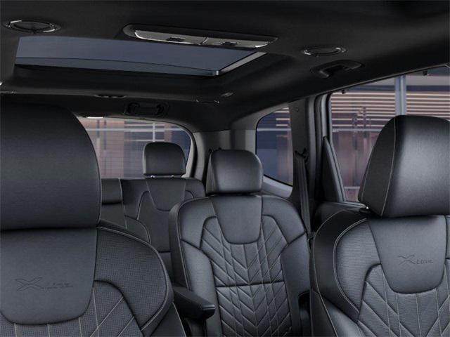Photo of 2025 Glacial White Pearl Kia Telluride