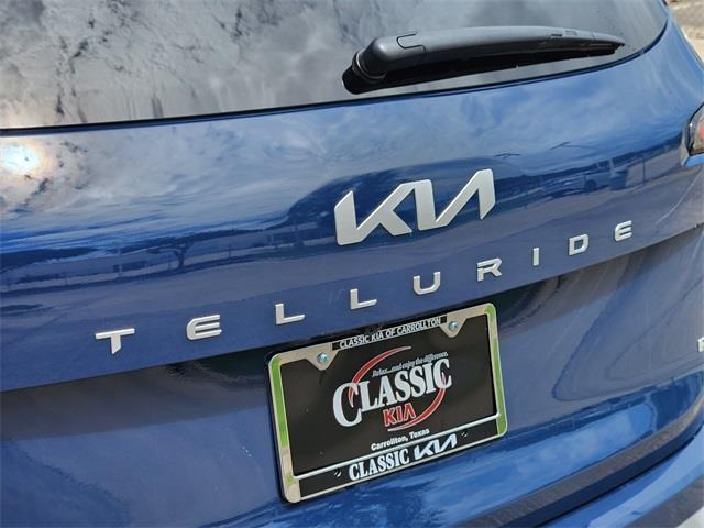 Photo of 2023 Midnight Lake Blue Kia Telluride