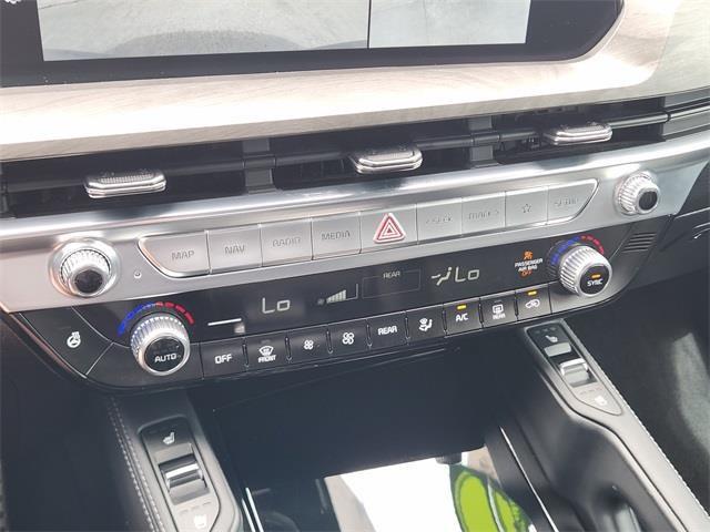 Photo of 2023 Midnight Lake Blue Kia Telluride