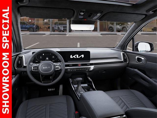 Photo of 2025 Wolf Gray Kia Sorento
