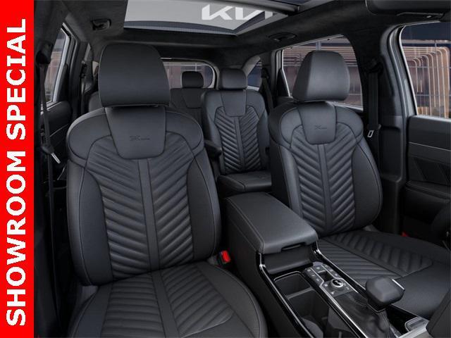 Photo of 2025 Wolf Gray Kia Sorento