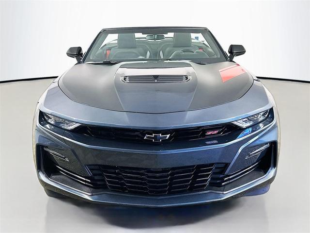 Photo of 2020 Shadow Gray Metallic Chevrolet Camaro