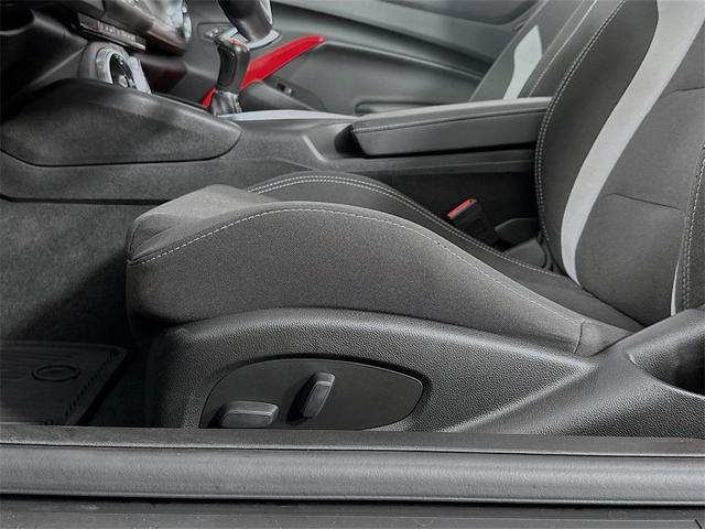 Photo of 2020 Shadow Gray Metallic Chevrolet Camaro