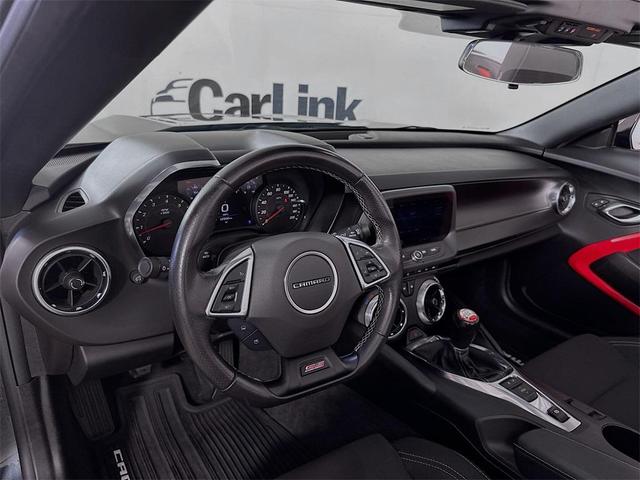 Photo of 2020 Shadow Gray Metallic Chevrolet Camaro