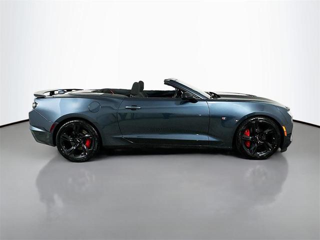 Photo of 2020 Shadow Gray Metallic Chevrolet Camaro