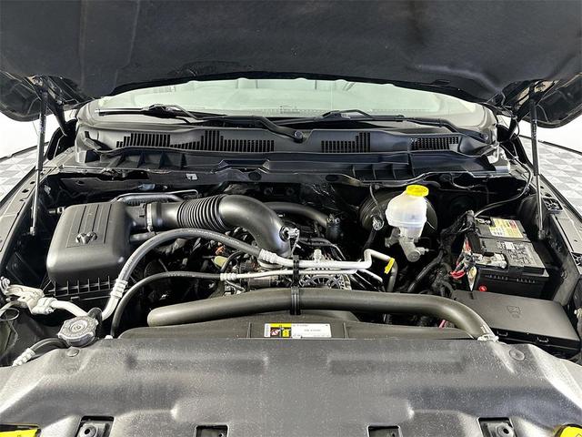 Photo of 2020 Diamond Black Crystal Pearlcoat RAM 1500 Classic