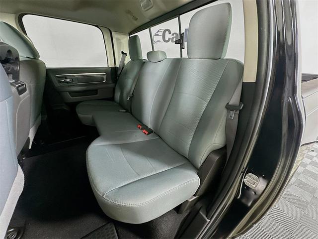 Photo of 2020 Diamond Black Crystal Pearlcoat RAM 1500 Classic