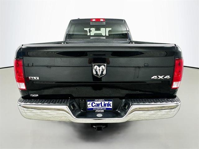 Photo of 2020 Diamond Black Crystal Pearlcoat RAM 1500 Classic