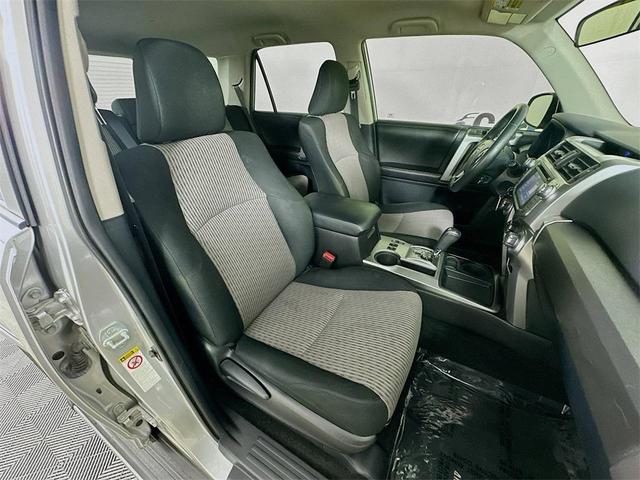 Photo of 2015 Classic Silver Metallic Toyota 4Runner