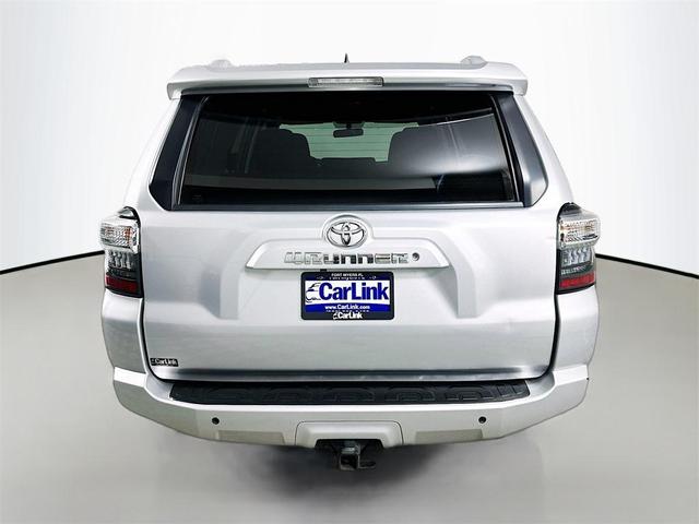 Photo of 2015 Classic Silver Metallic Toyota 4Runner
