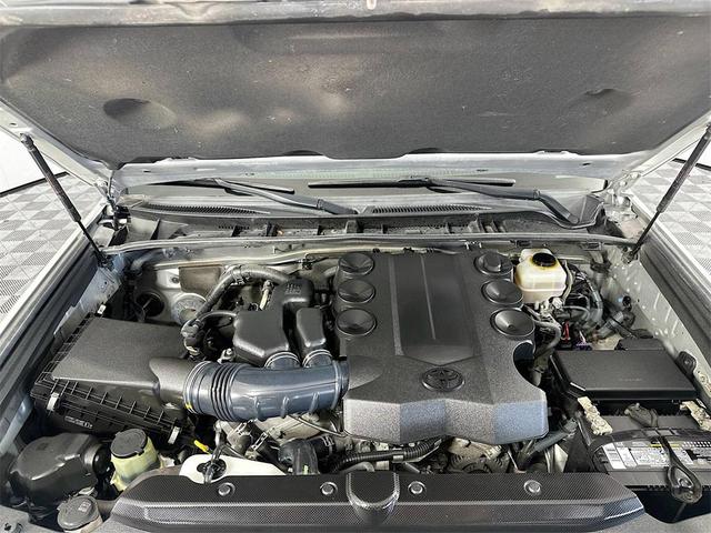 Photo of 2015 Classic Silver Metallic Toyota 4Runner
