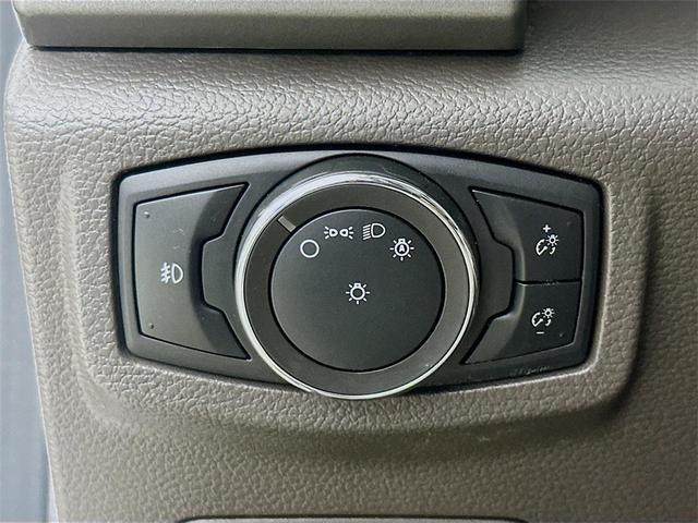 Photo of 2020 White Ford Expedition