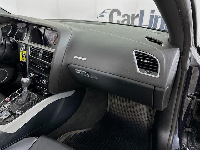 Photo of 2014 Moonlight Blue Metallic/Black Roof Audi S5