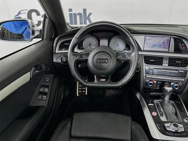 Photo of 2014 Moonlight Blue Metallic/Black Roof Audi S5