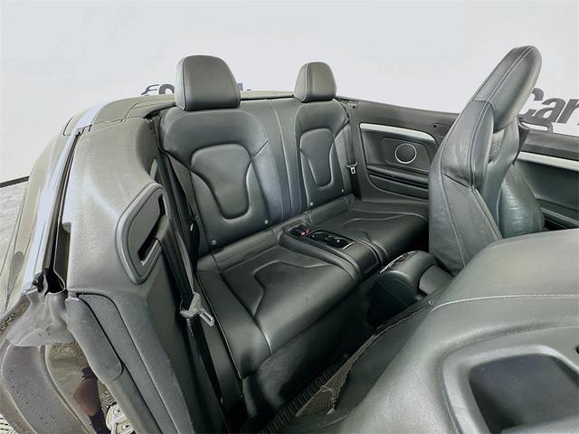 Photo of 2014 Moonlight Blue Metallic/Black Roof Audi S5