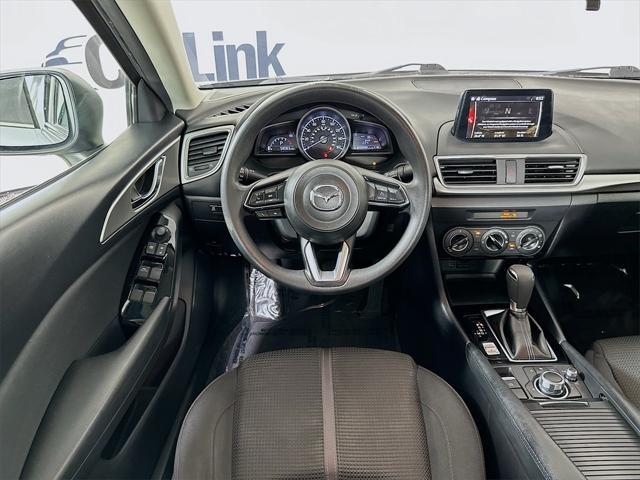 Photo of 2018 Sonic Silver Metallic Mazda Mazda3