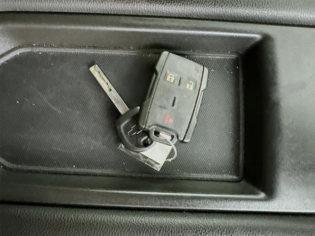 Photo of 2020 Silver Ice Metallic Chevrolet Silverado 1500