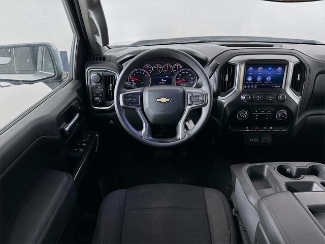 Photo of 2020 Silver Ice Metallic Chevrolet Silverado 1500