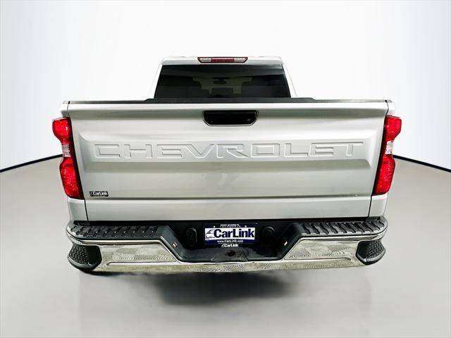 Photo of 2020 Silver Ice Metallic Chevrolet Silverado 1500