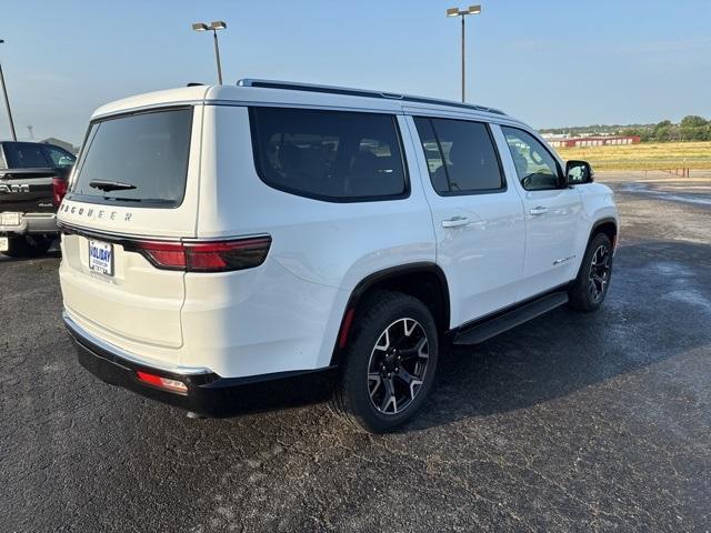 Photo of 2025 Bright White Clearcoat Jeep Wagoneer