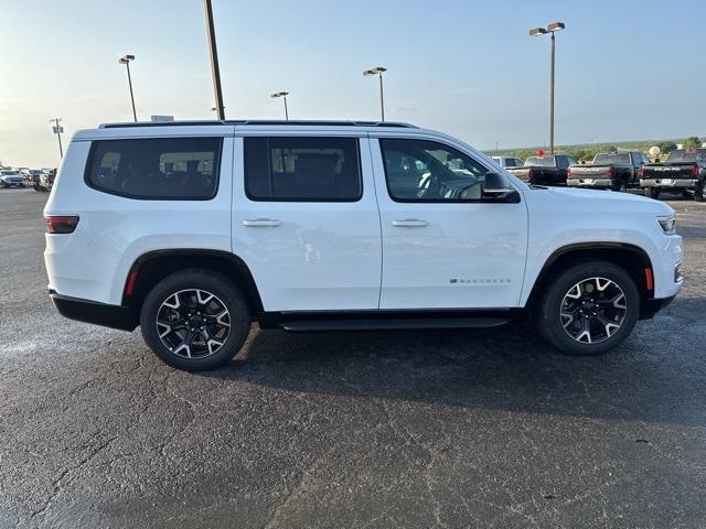 Photo of 2025 Bright White Clearcoat Jeep Wagoneer