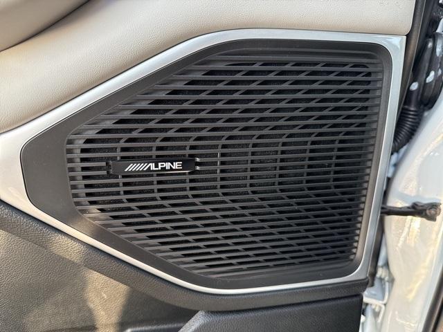 Photo of 2025 Bright White Clearcoat Jeep Wagoneer