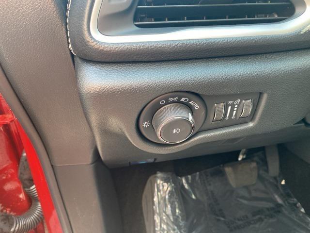 Photo of 2025 Red Hot Pearlcoat Chrysler Pacifica