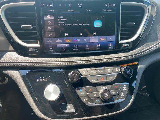 Photo of 2025 Red Hot Pearlcoat Chrysler Pacifica