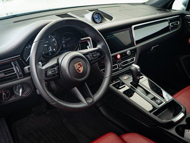 Photo of 2025 Dolomite Porsche Macan