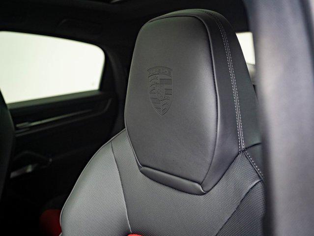 Photo of 2025 Chromite Black Metallic Porsche Cayenne