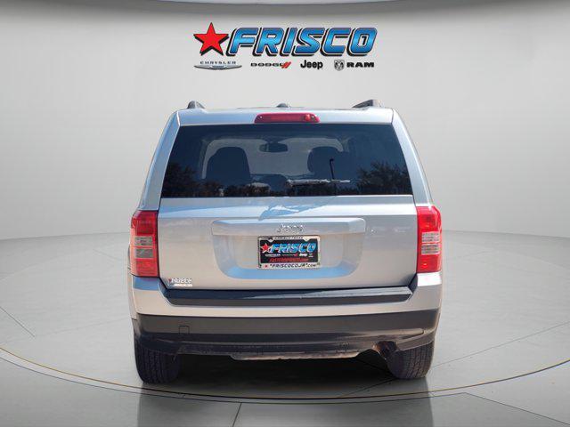 Photo of 2016 Billet Silver Metallic Clearcoat Jeep Patriot
