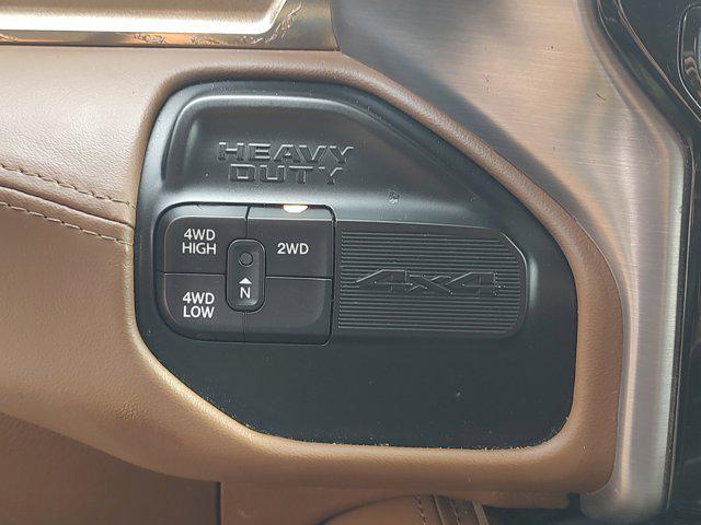 Photo of 2023 Diamond Black Crystal Pearlcoat RAM 3500