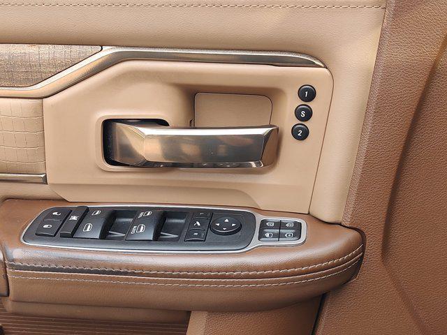 Photo of 2023 Diamond Black Crystal Pearlcoat RAM 3500