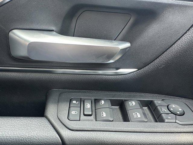 Photo of 2025 Granite Crystal Metallic Clearcoat RAM 1500