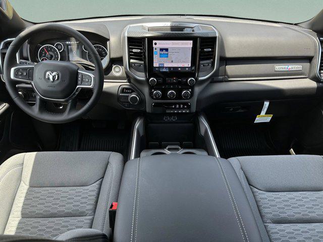 Photo of 2025 Granite Crystal Metallic Clearcoat RAM 1500