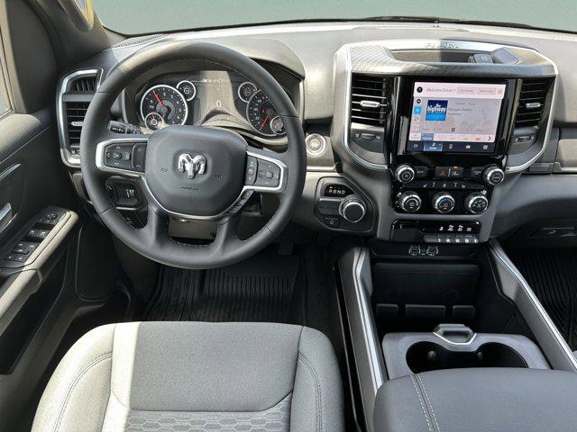 Photo of 2025 Granite Crystal Metallic Clearcoat RAM 1500