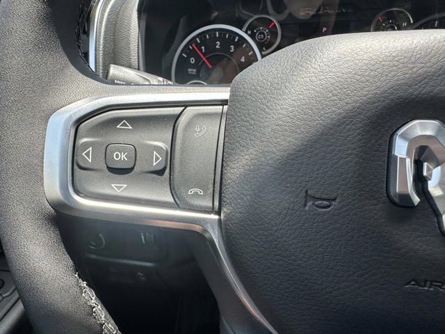 Photo of 2025 Granite Crystal Metallic Clearcoat RAM 1500