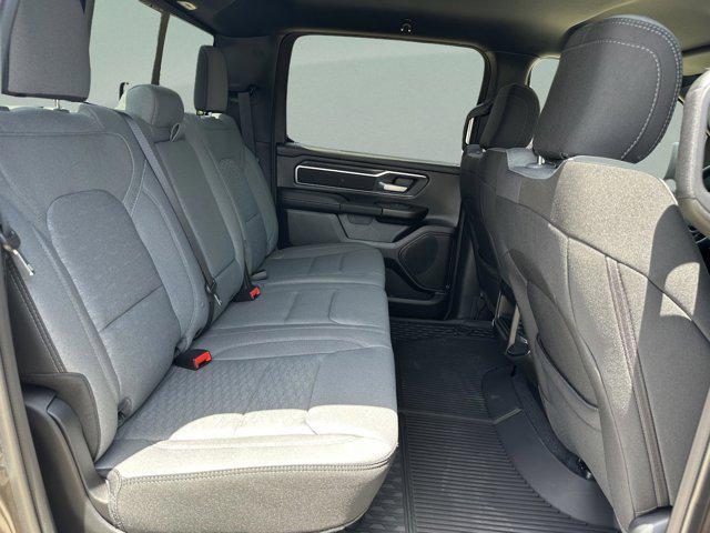 Photo of 2025 Granite Crystal Metallic Clearcoat RAM 1500