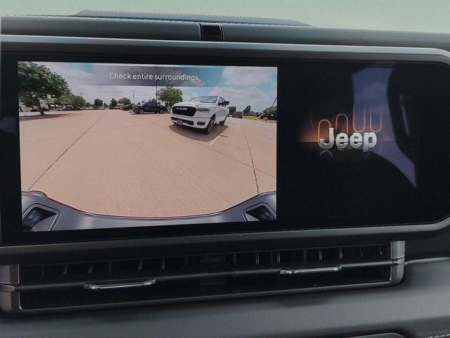 Photo of 2025 Black Clearcoat Jeep Gladiator