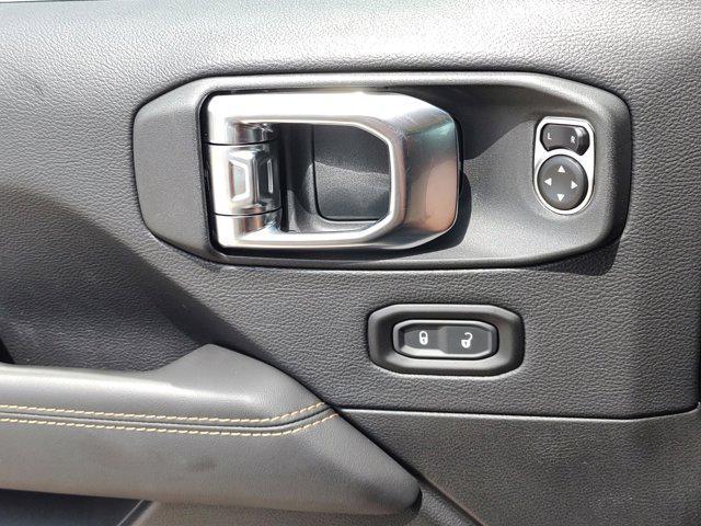 Photo of 2025 Black Clearcoat Jeep Gladiator