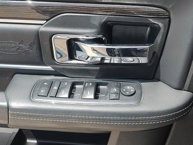 Photo of 2017 Granite Crystal Metallic Clearcoat RAM 3500